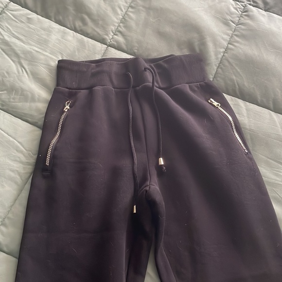 NWT- Fashion Nova Zip Up Jacket and Jogger Pants - Picture 3 of 8